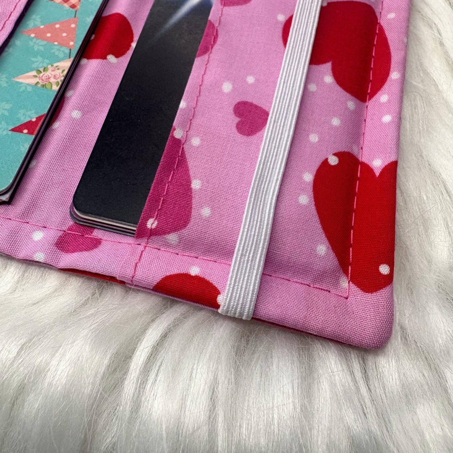 Card Holder Wallet with Keyring | Love Heart Pattern
